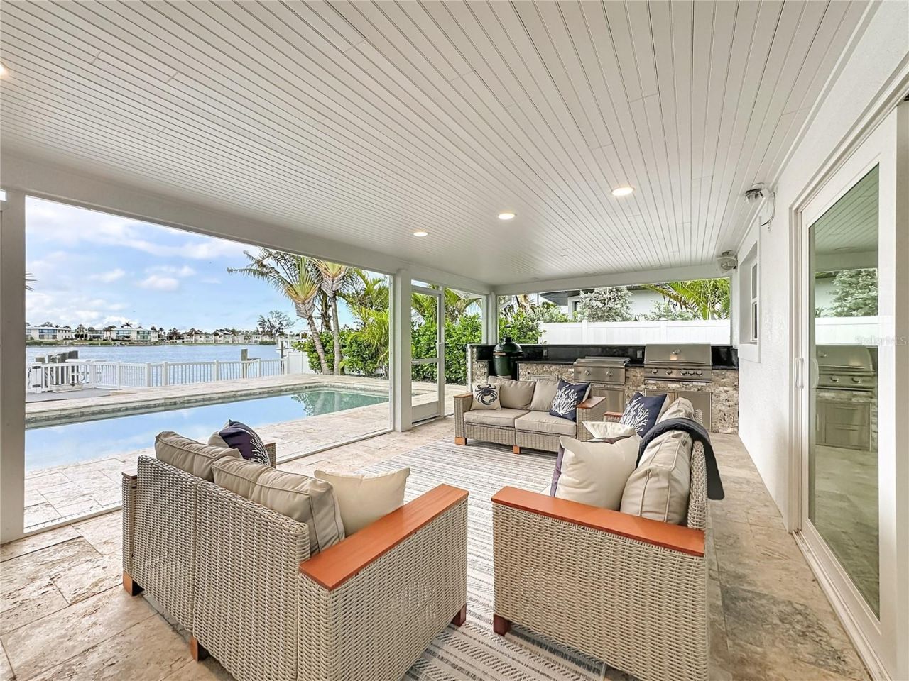 605 Key Royale Drive, Holmes Beach, FL 34217 Photo
