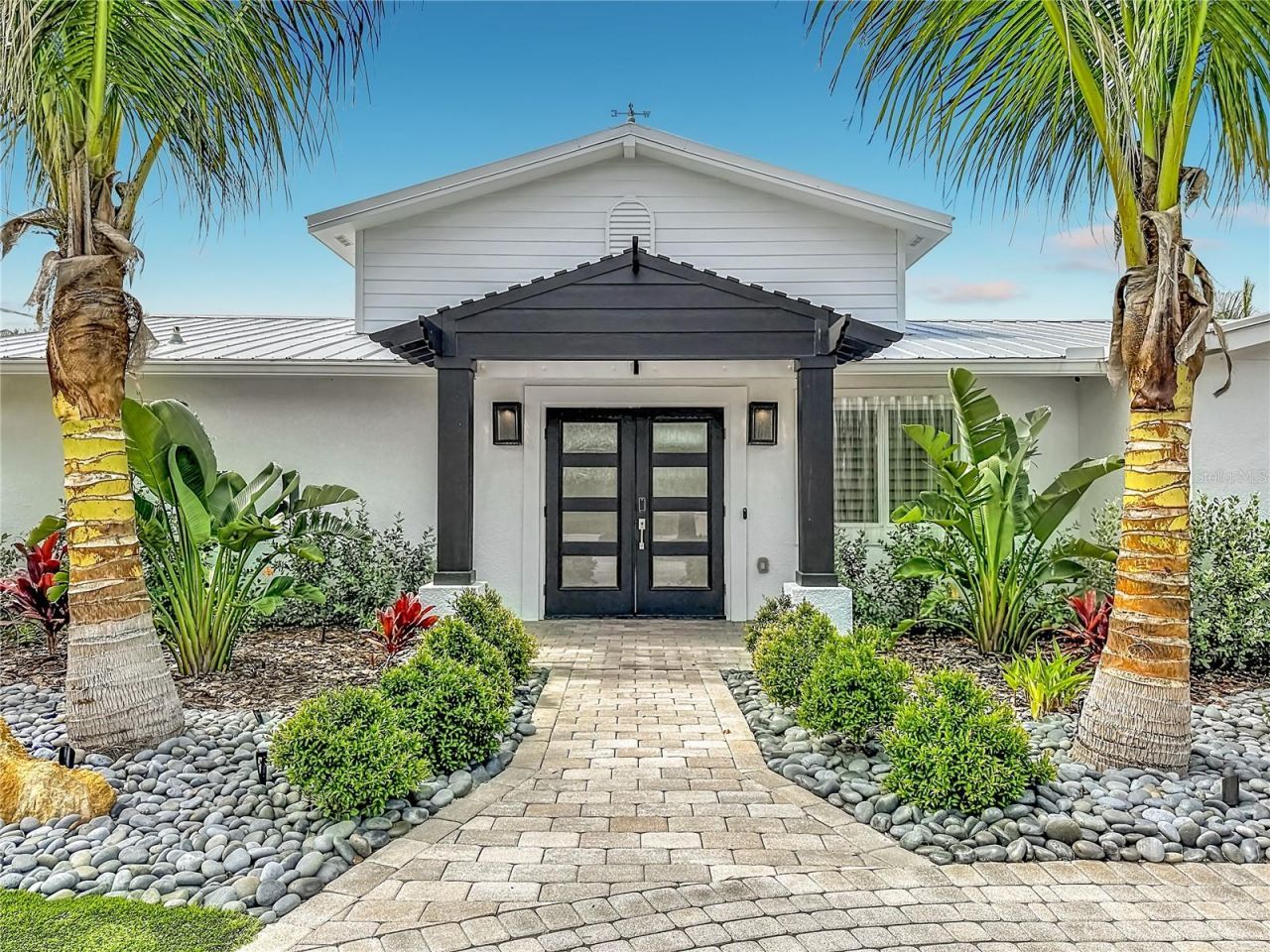 605 Key Royale Drive, Holmes Beach, FL 34217 Photo