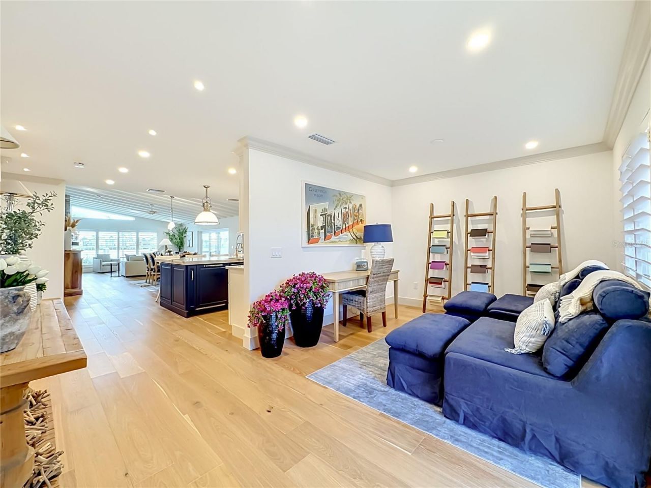 605 Key Royale Drive, Holmes Beach, FL 34217 Photo