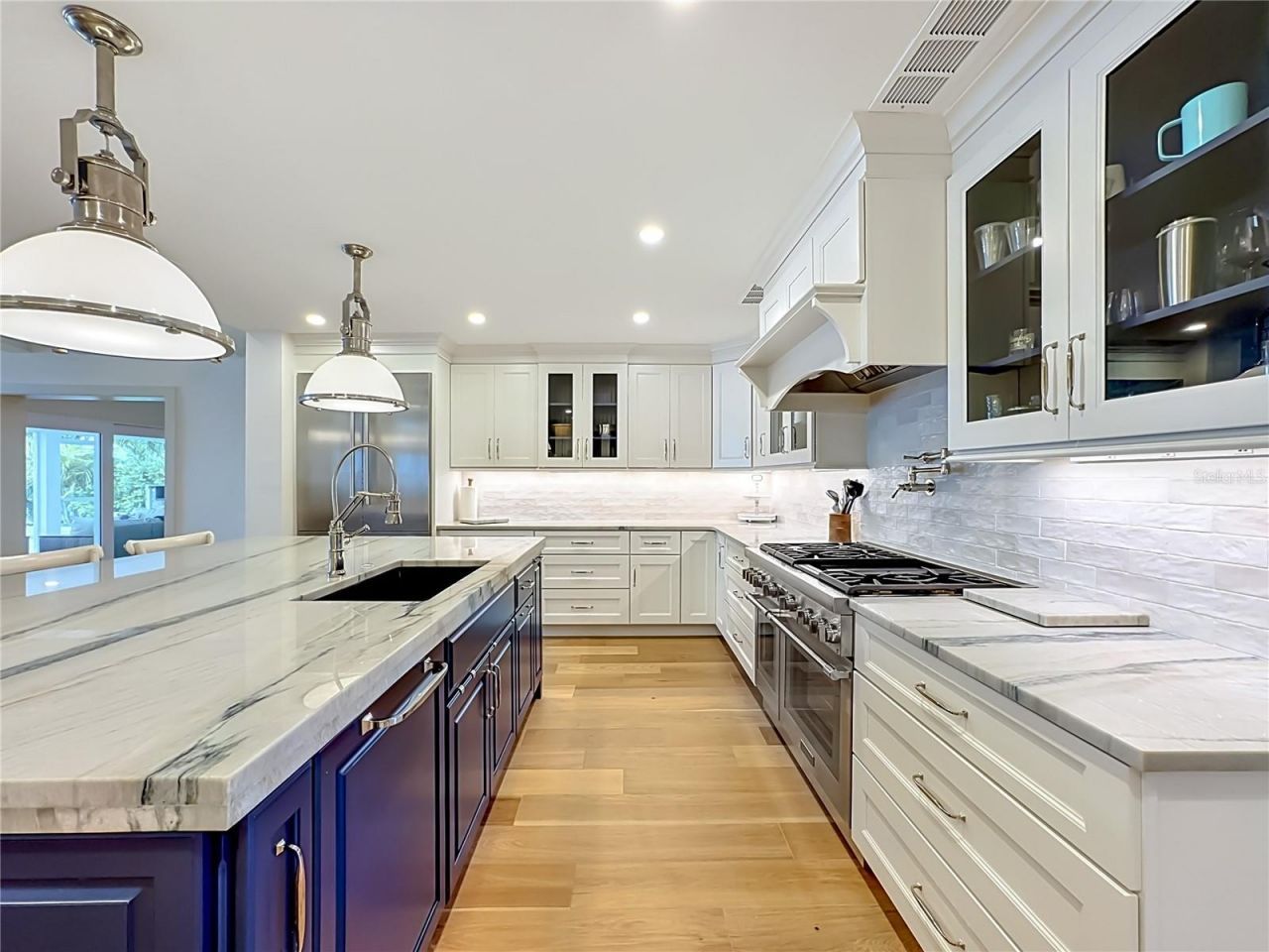 605 Key Royale Drive, Holmes Beach, FL 34217 Photo
