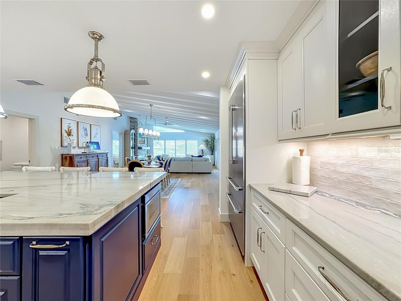 605 Key Royale Drive, Holmes Beach, FL 34217 Photo