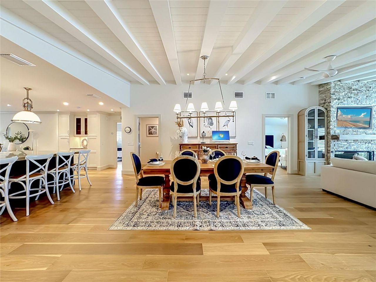 605 Key Royale Drive, Holmes Beach, FL 34217 Photo