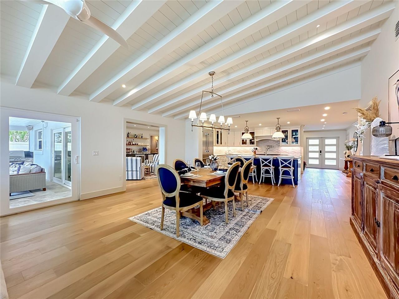 605 Key Royale Drive, Holmes Beach, FL 34217 Photo