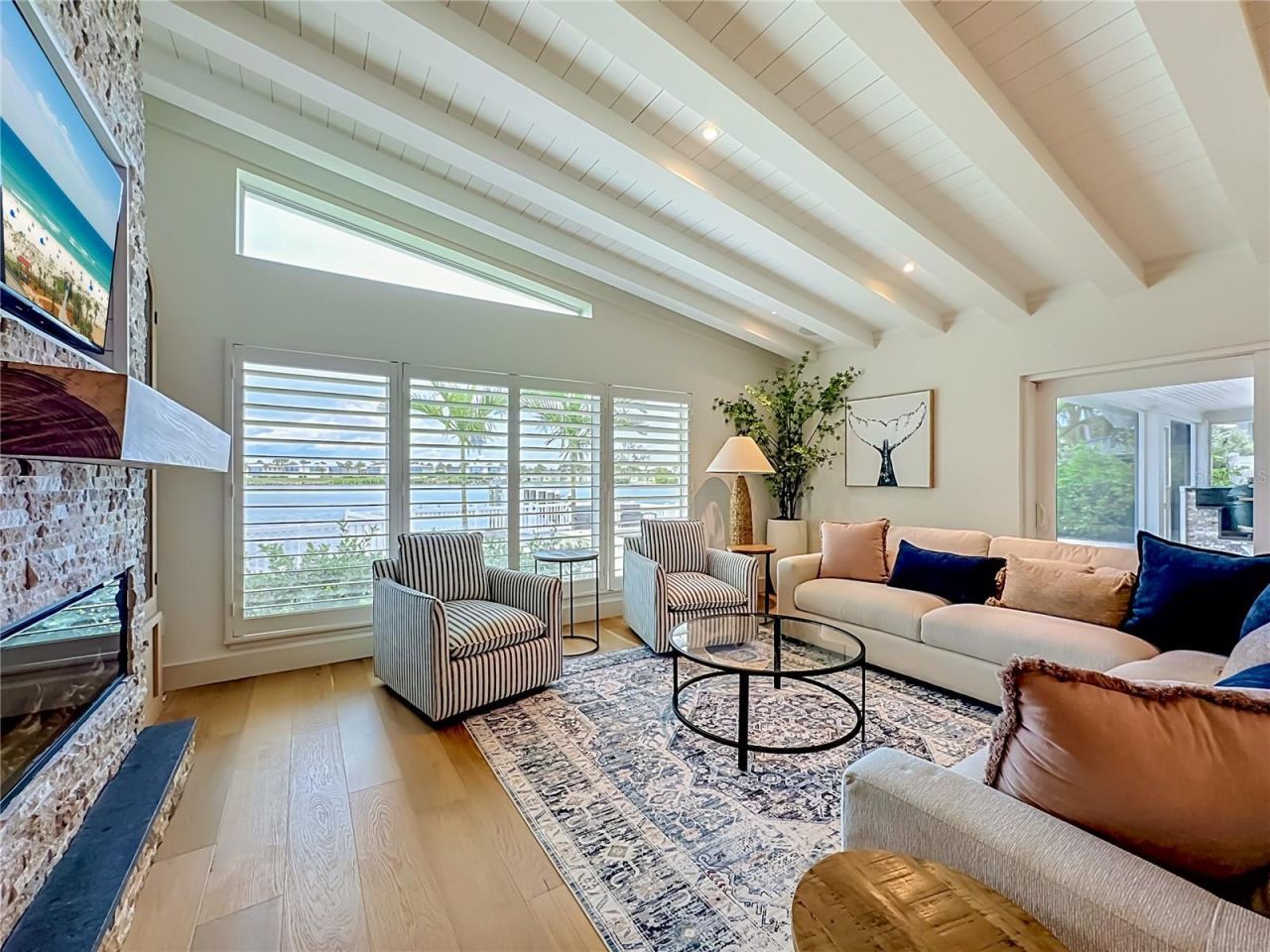 605 Key Royale Drive, Holmes Beach, FL 34217 Photo