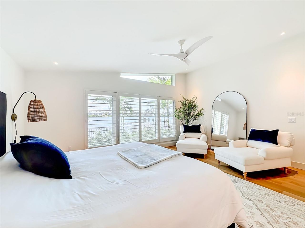 605 Key Royale Drive, Holmes Beach, FL 34217 Photo