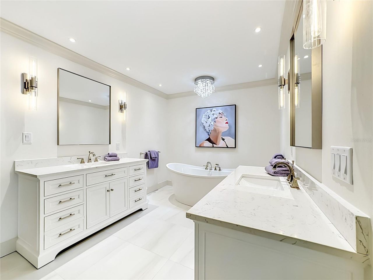 605 Key Royale Drive, Holmes Beach, FL 34217 Photo
