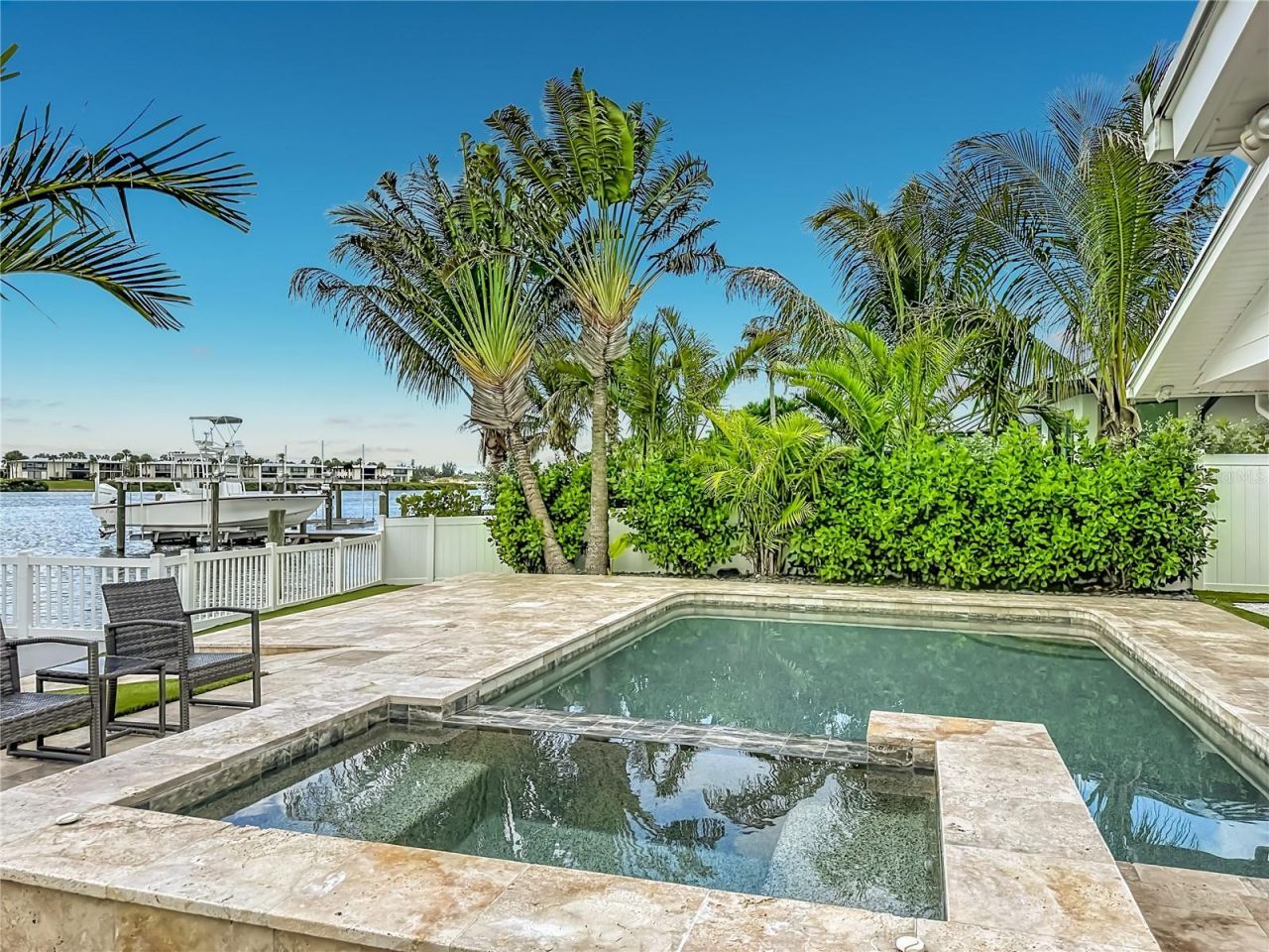 605 Key Royale Drive, Holmes Beach, FL 34217 Photo
