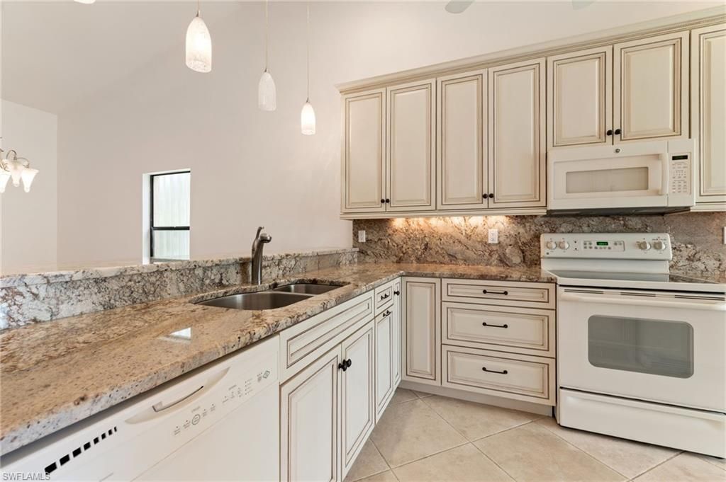 441 Countryside Dr , Naples, FL 34104 Photo