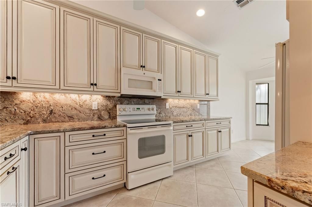 441 Countryside Dr , Naples, FL 34104 Photo