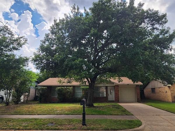 723 Briggs Street, Cedar Hill, TX 75104