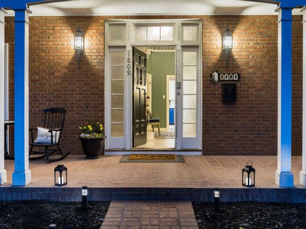 1809 Newton Place NE, Albuquerque, NM 87106