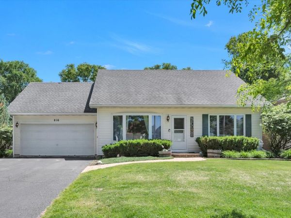 816 Addleman Street , Joliet, IL 60431