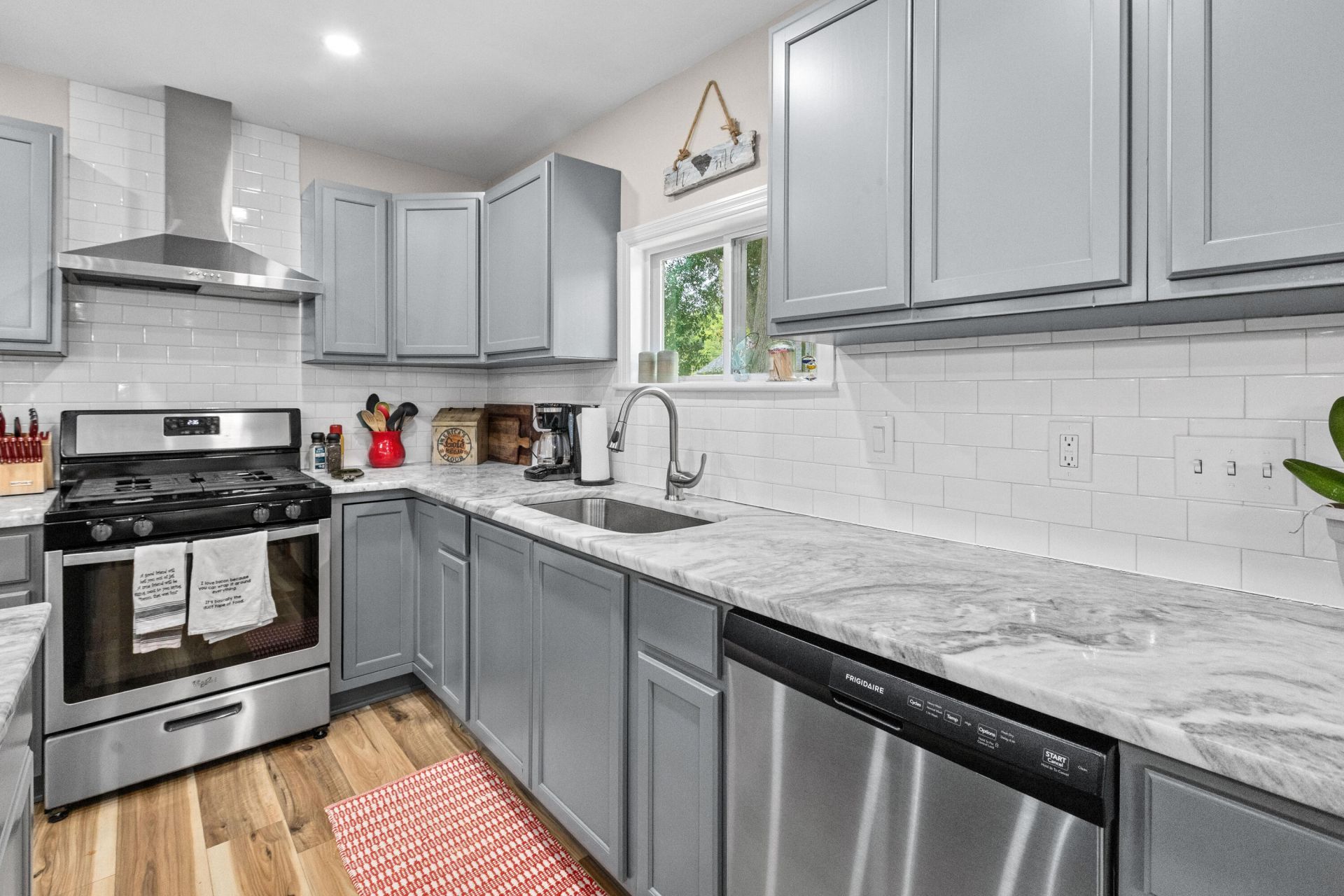 1851 Gippy Lane Photo 12