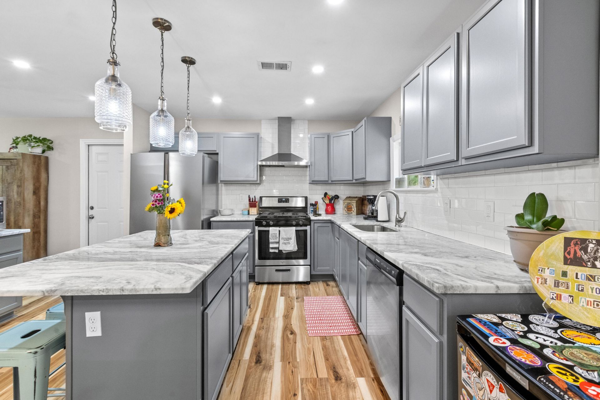 1851 Gippy Lane Photo 13