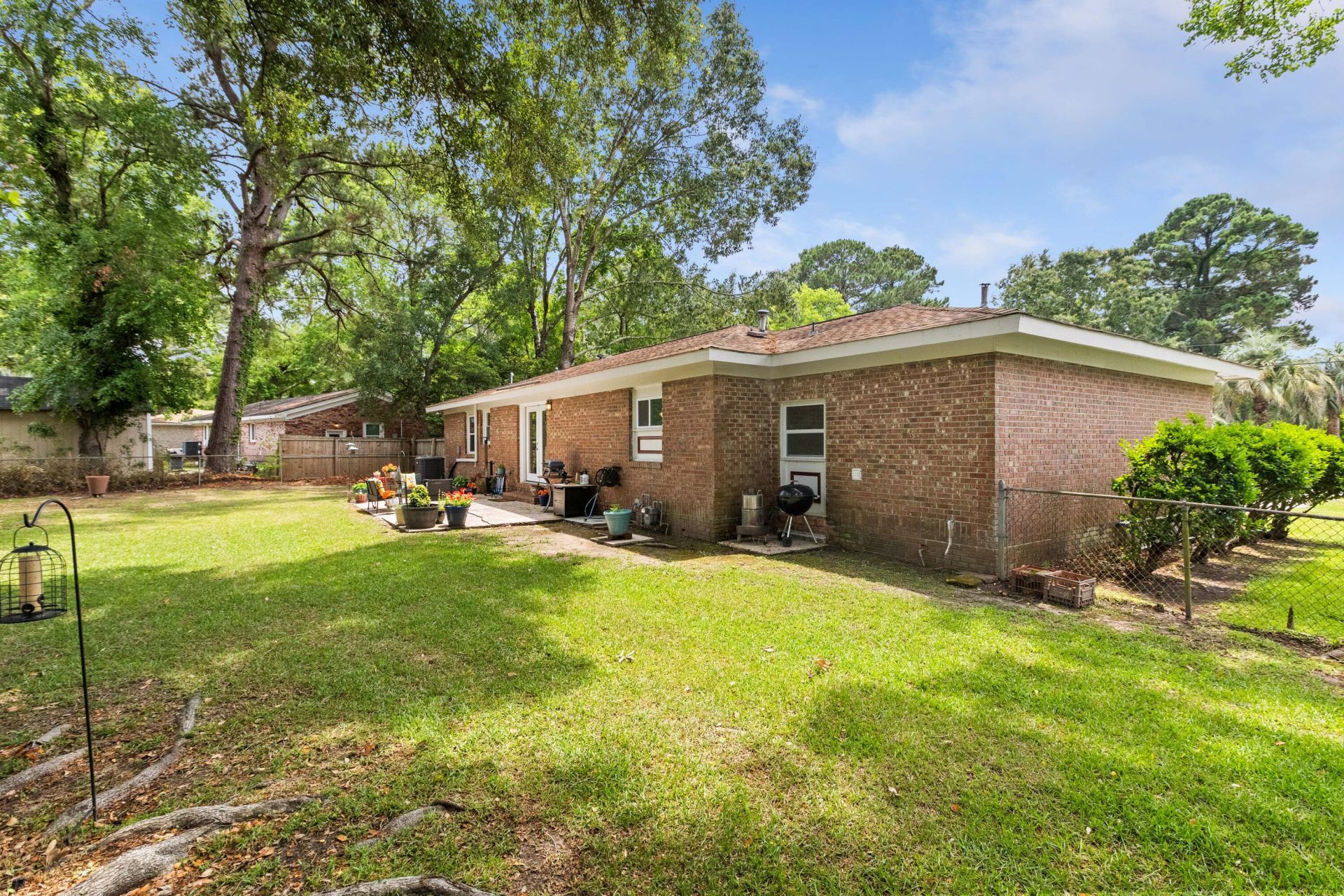 1851 Gippy Lane Photo 31