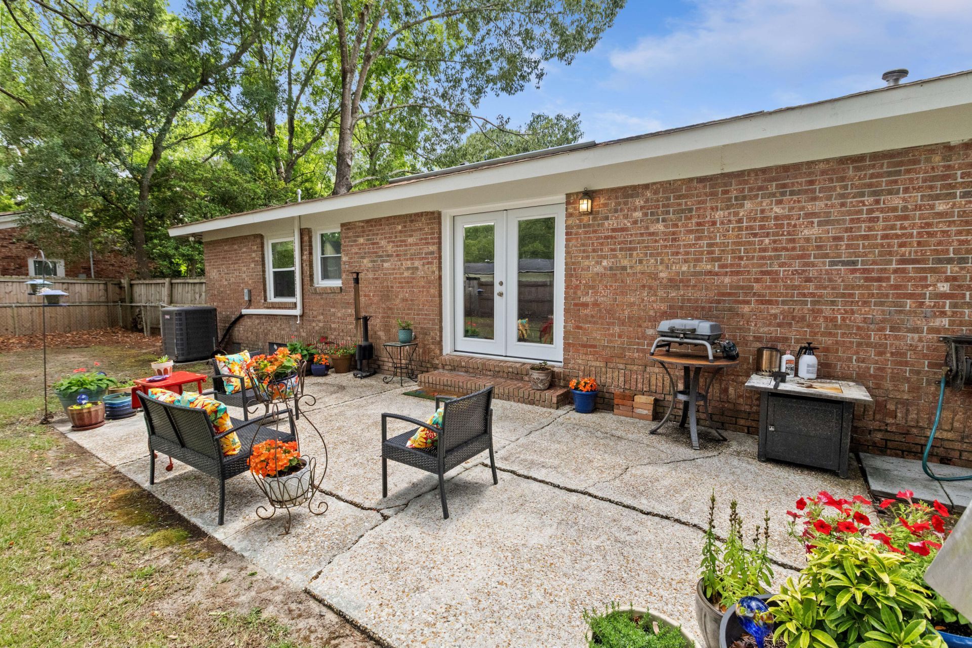 1851 Gippy Lane Photo 35