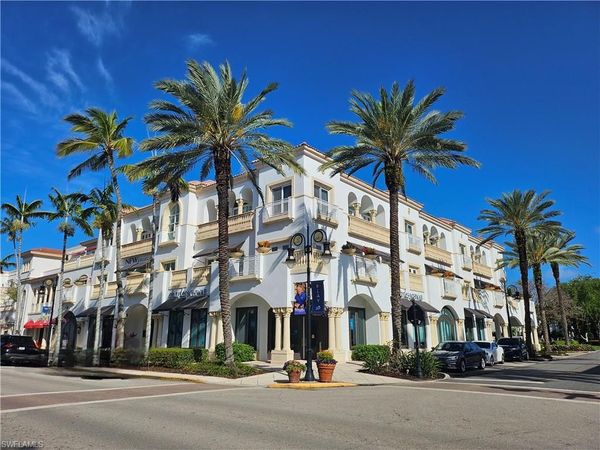 375 5th AVE S, Unit 302, NAPLES, FL 34102