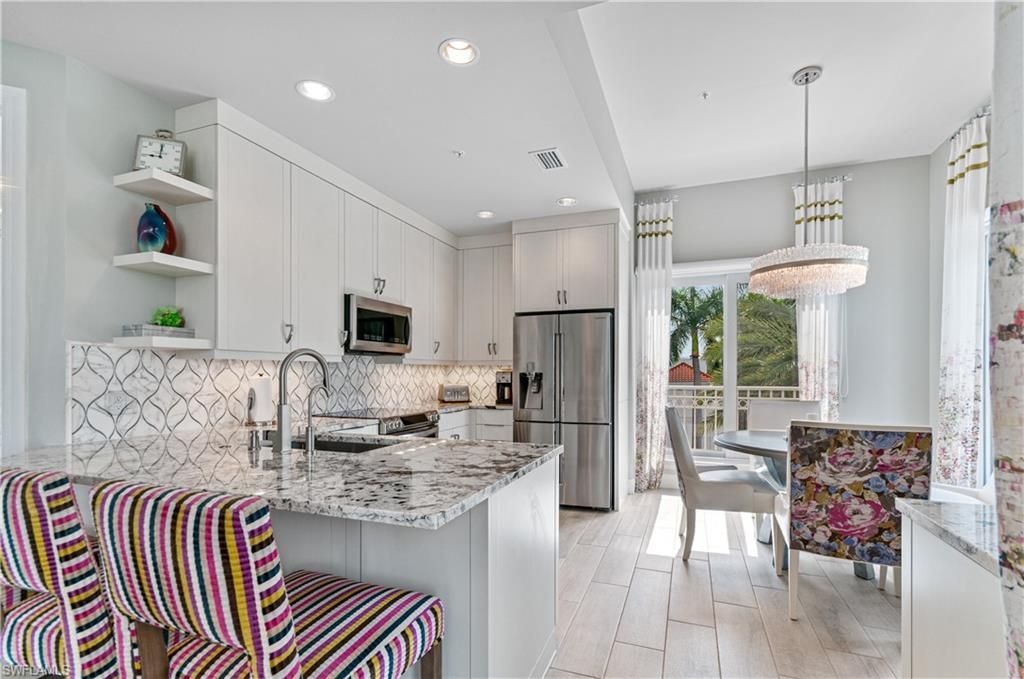375 5th Ave S, Unit 302, Naples, FL 34102 Photo