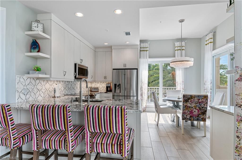 375 5th Ave S, Unit 302, Naples, FL 34102 Photo