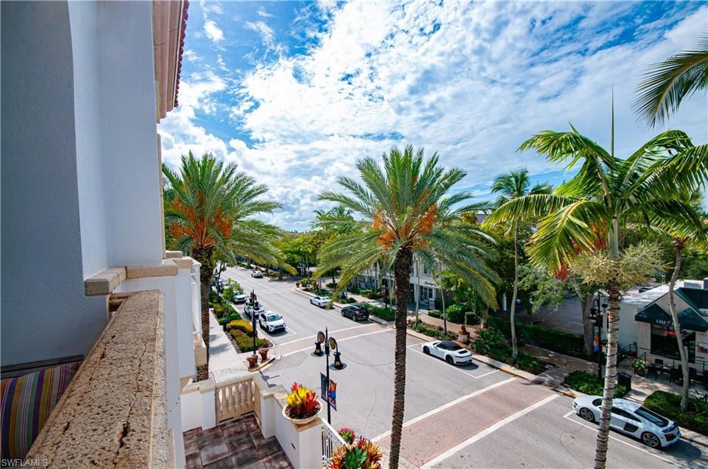375 5th Ave S, Unit 302, Naples, FL 34102 Photo