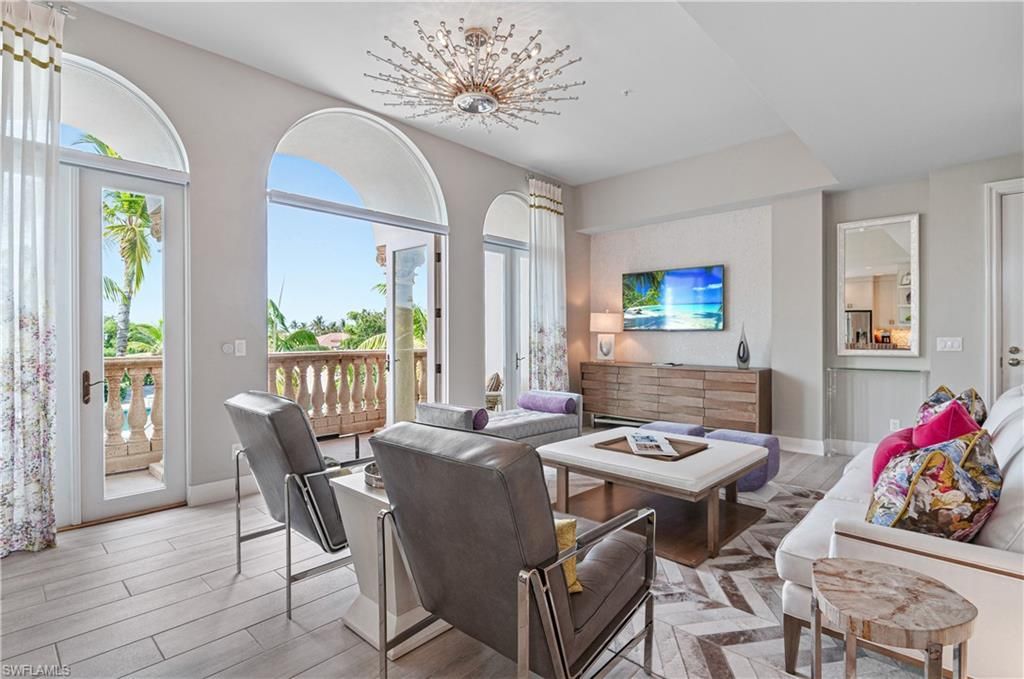 375 5th Ave S, Unit 302, Naples, FL 34102 Photo