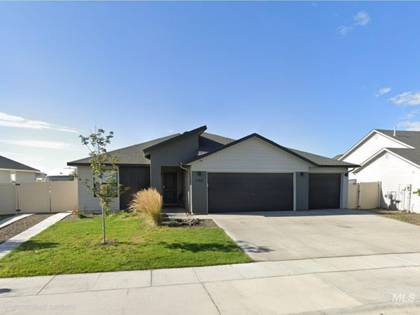 7767 E E Flyway St, Nampa, ID 83687