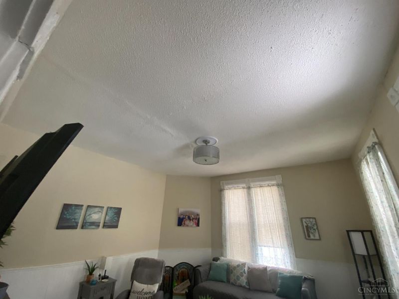 5116 Ravenna Street, Cincinnati, OH 45227 Photo 4