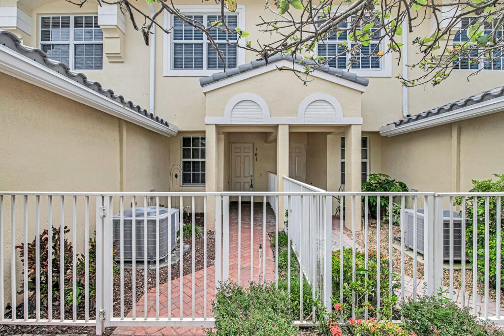 9778 Bowline, Unit 101, West Palm Beach, FL 33411 Photo