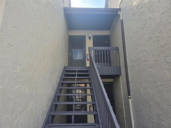 2721 HIDDEN LAKE BOULEVARD, Unit C, SARASOTA, FL 34237