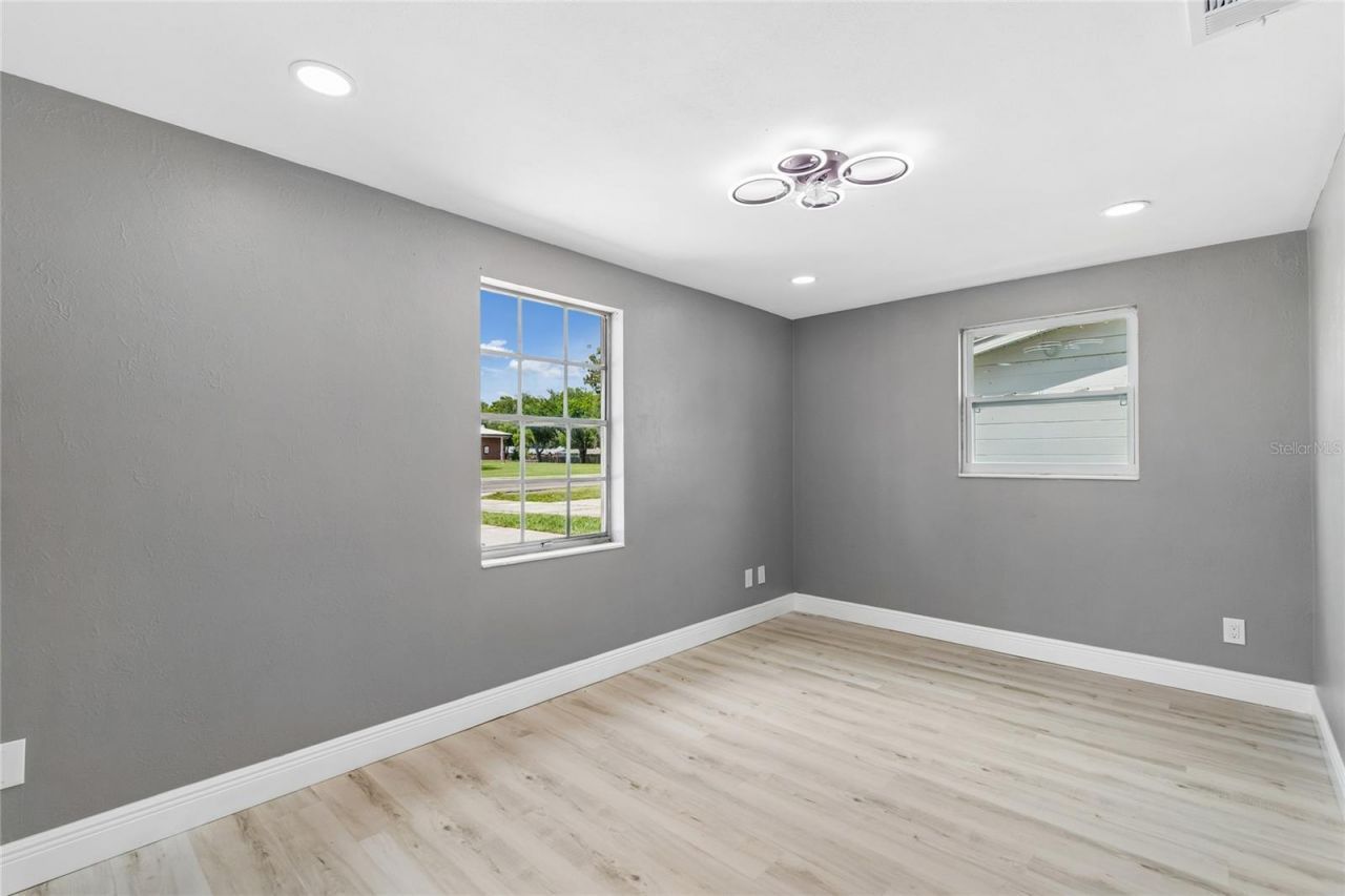 4834 Mile Stretch Drive , Holiday, FL 34690 Photo