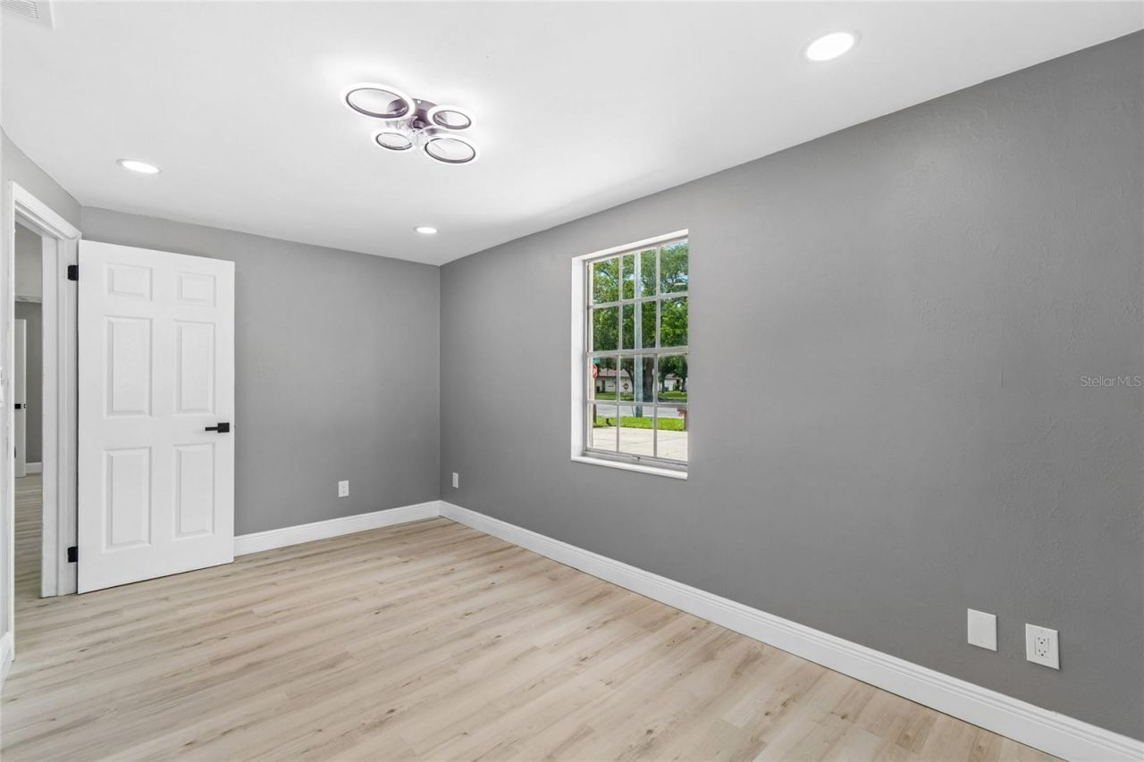 4834 Mile Stretch Drive , Holiday, FL 34690 Photo