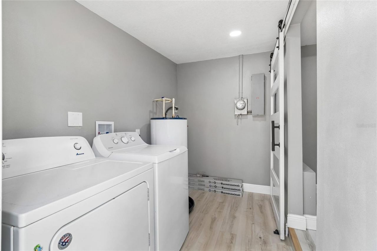 4834 Mile Stretch Drive , Holiday, FL 34690 Photo