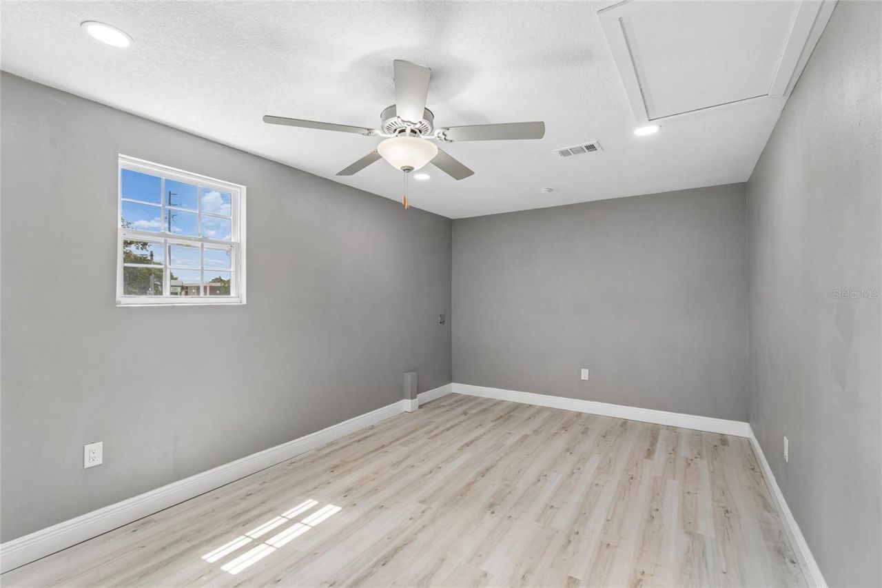 4834 Mile Stretch Drive , Holiday, FL 34690 Photo