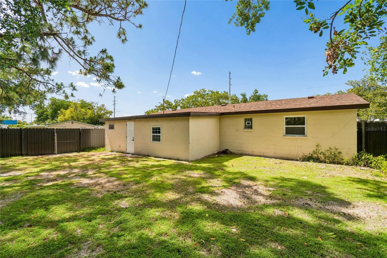 4834 Mile Stretch Drive , Holiday, FL 34690 Photo
