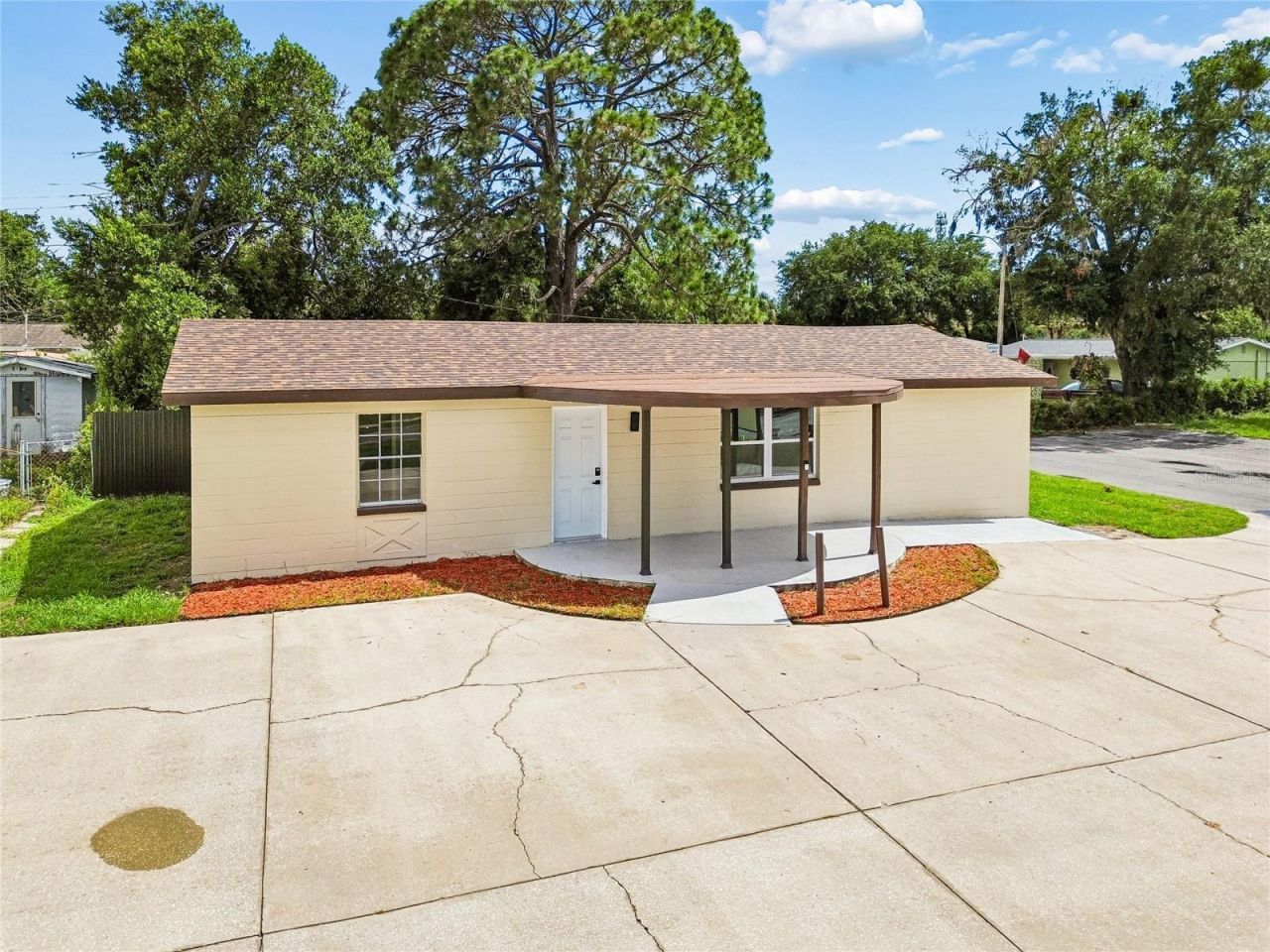 4834 Mile Stretch Drive , Holiday, FL 34690 Photo