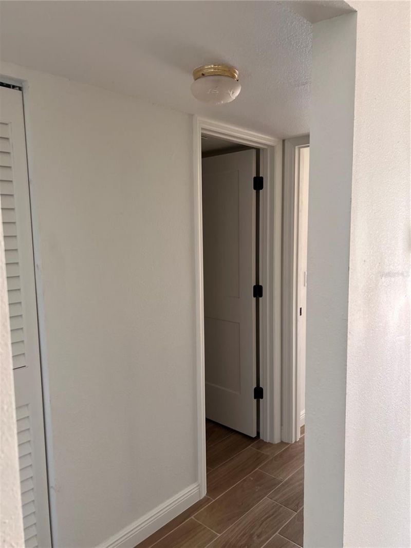 4500 Overlook Drive Ne, Unit 107, Saint Petersburg, FL 33703 Photo