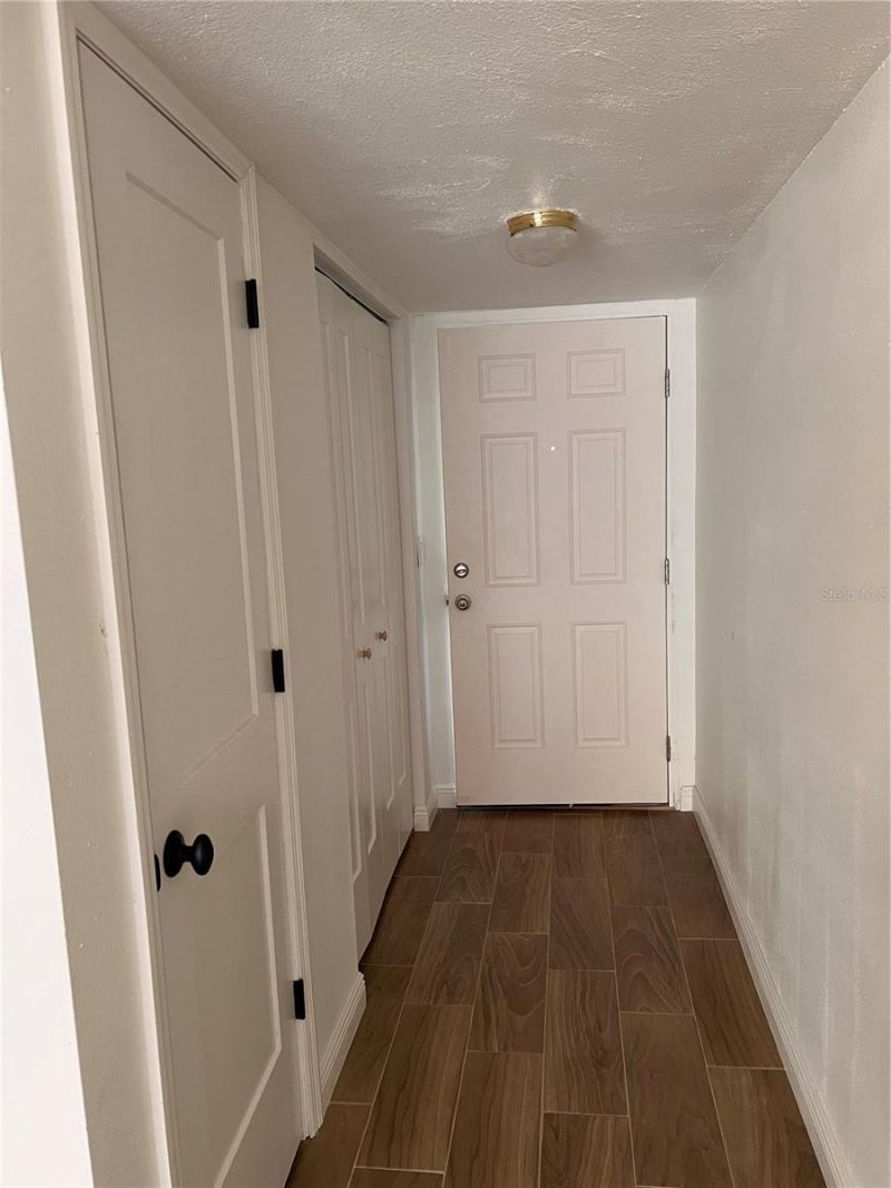 4500 Overlook Drive Ne, Unit 107, Saint Petersburg, FL 33703 Photo