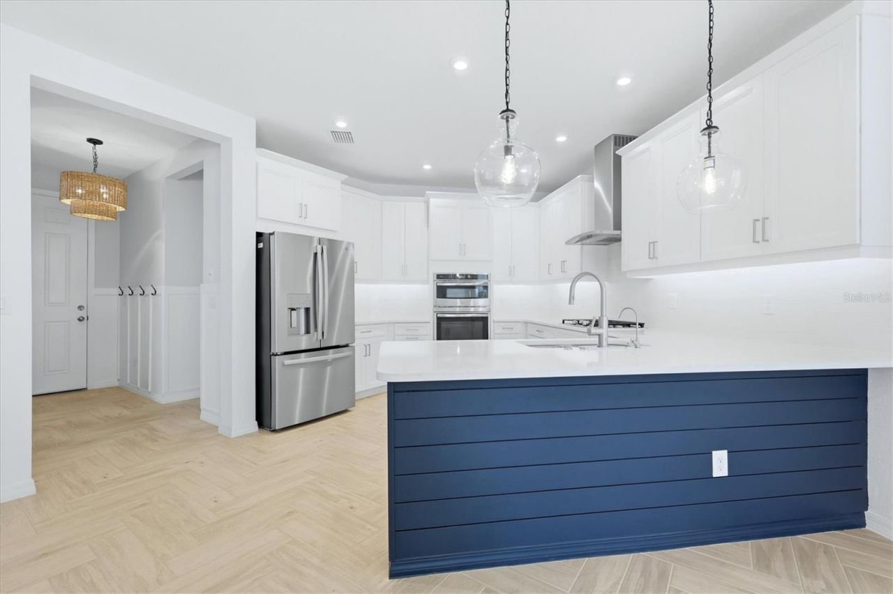 8212 Shooting Star Rd, Sarasota, FL 34241 Photo