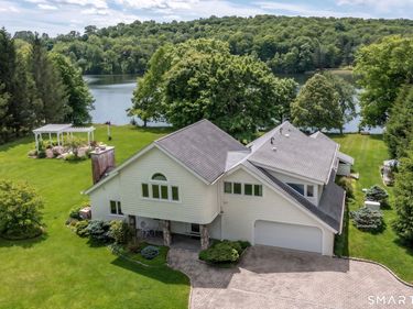 18 Arrow Point , Warren, CT 06777