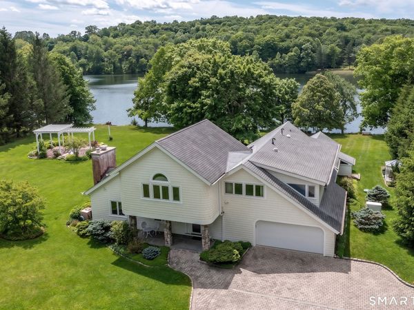 18 Arrow Point , Warren, CT 06777