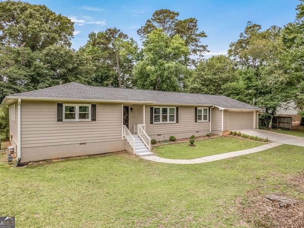 25 Pine Chase Drive, Carrollton, GA 30116