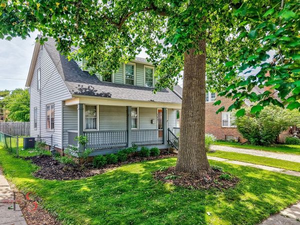 130 Riverview Drive , Ottawa, IL 61350