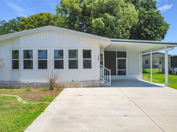 1666 ELKHART CIRCLE , TAVARES, FL 32778