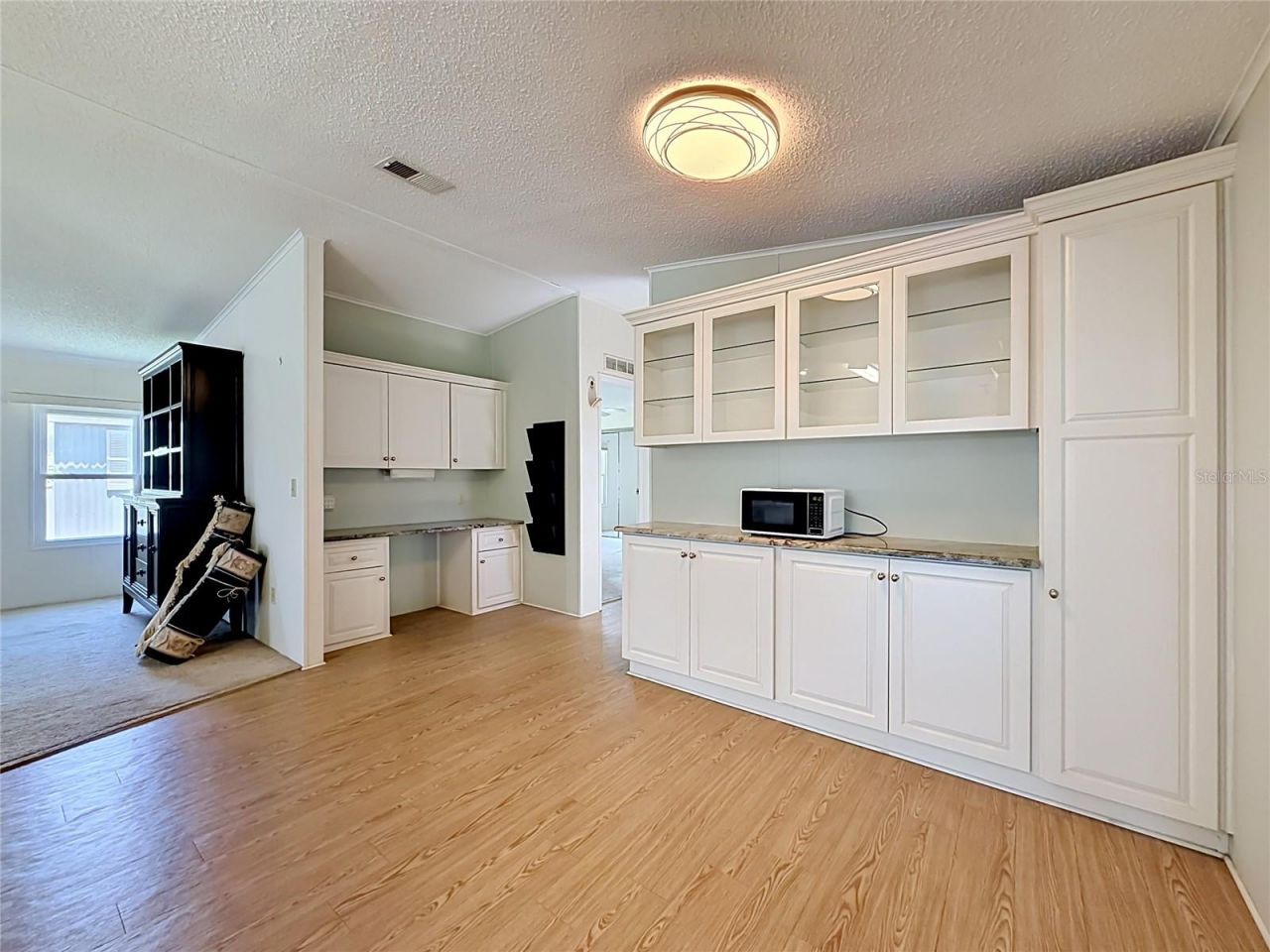 1666 Elkhart Circle , Tavares, FL 32778 Photo
