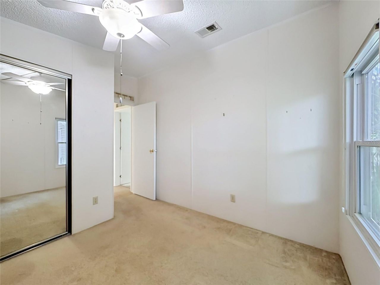 1666 Elkhart Circle , Tavares, FL 32778 Photo