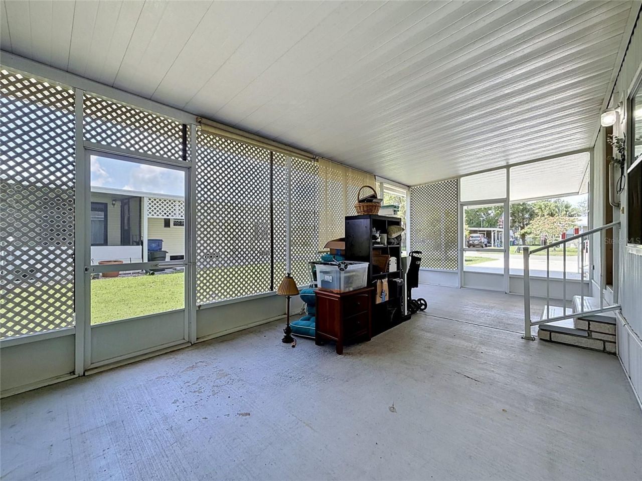 1666 Elkhart Circle , Tavares, FL 32778 Photo