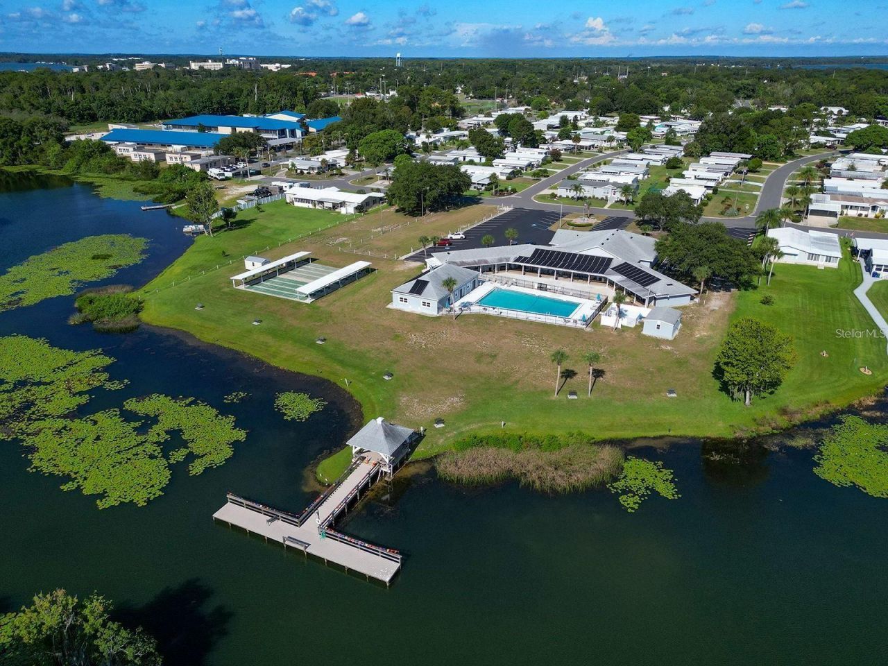 1666 Elkhart Circle , Tavares, FL 32778 Photo