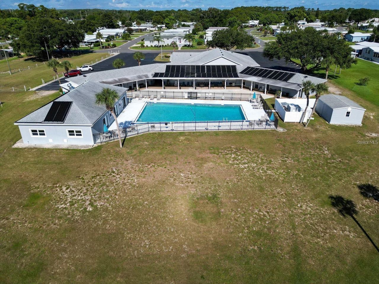 1666 Elkhart Circle , Tavares, FL 32778 Photo