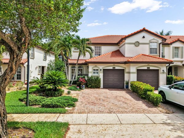 9731 Darlington Place, Cooper City, FL 33328