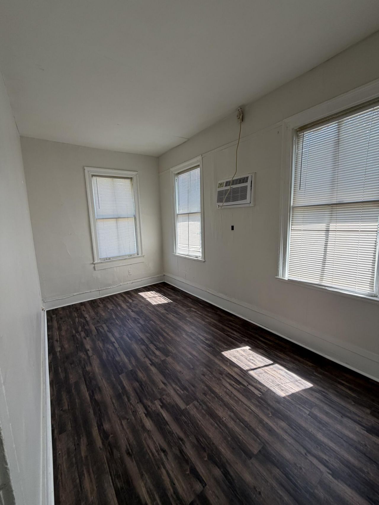 5603 Dobson Street Photo 7
